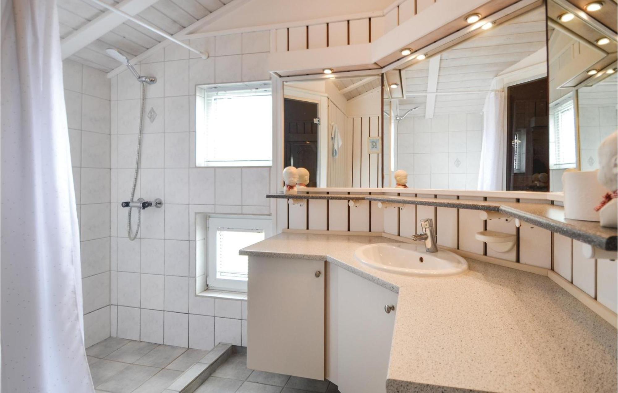 Amazing Home In Ebeltoft With Sauna Exteriör bild